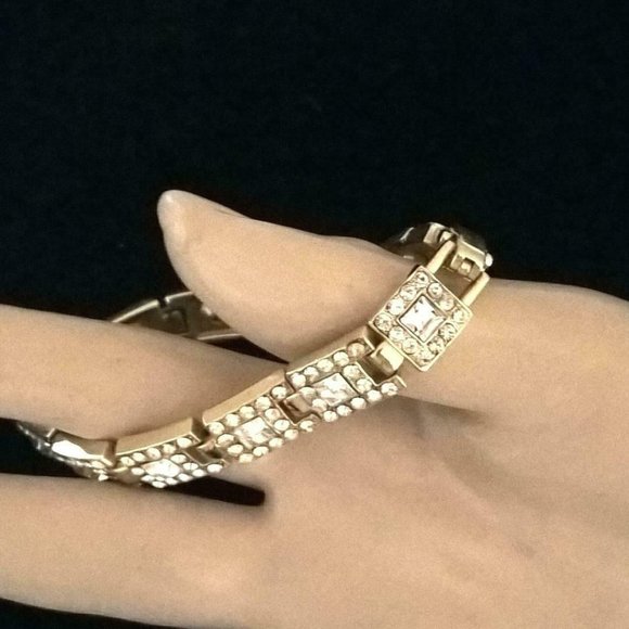 Fashion Jewelry Bracelet Rhinestone link goldtone - Picture 2 of 3